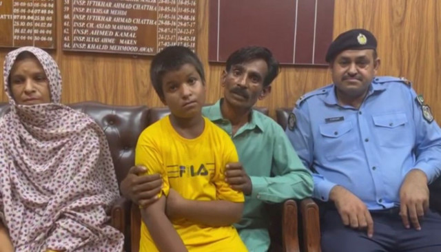 back together the parents reunite with lost son at the police station in islamabad asi fakhar iqbal is sitting with them photo via kohsar police back together the parents reunite with lost son at the police station in islamabad asi fakhar iqbal is sitting with them photo via kohsar police