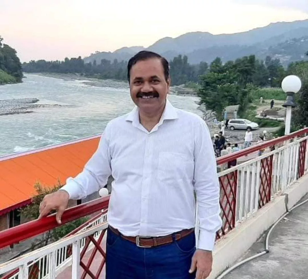 senior reporter of a sindhi news channel jan muhammad mahar photo express senior reporter of a sindhi news channel jan muhammad mahar photo express