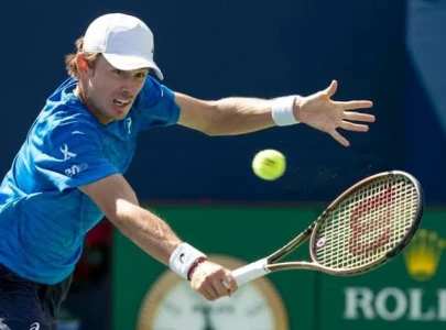 sinner de minaur vie for toronto title sinner de minaur vie for toronto title