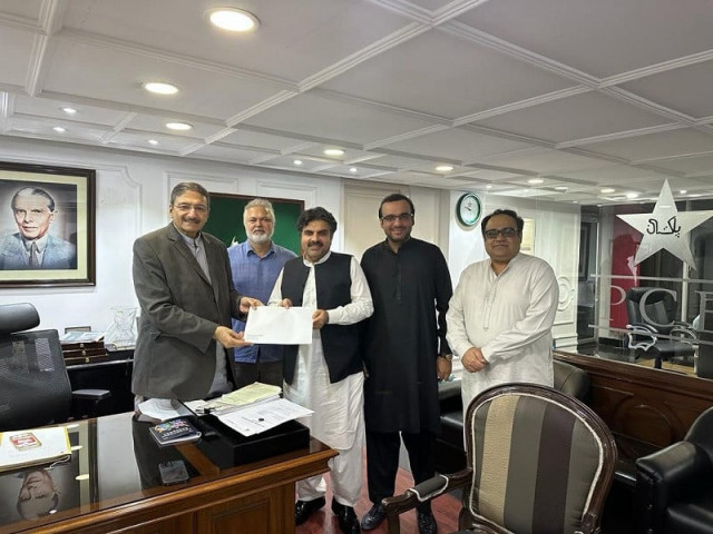 spl president arif malik and former sindh minister syed nasir hussain shah held a meeting with pcb management committee chairman chaudhry zaka ashraf at the pcb headquarters photo express spl president arif malik and former sindh minister syed nasir hussain shah held a meeting with pcb management committee chairman chaudhry zaka ashraf at the pcb headquarters photo express