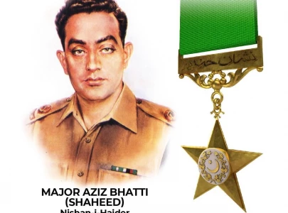 1965 war hero army pays homage to major aziz bhatti shaheed