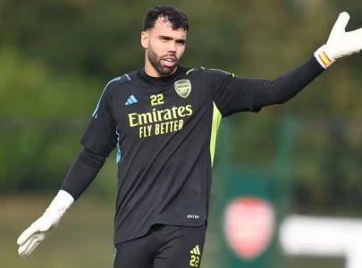 arteta backs arsenal keeper raya after criticism arteta backs arsenal keeper raya after criticism