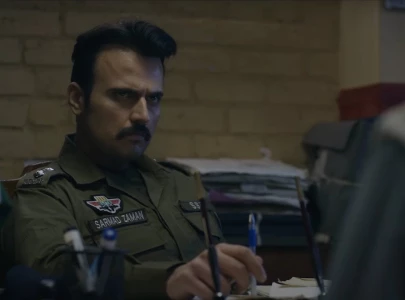 review flat humour and ambitious cops chikkar is a good one time watch