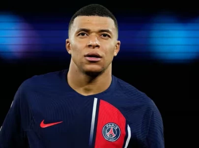 mbappe tells psg he plans to leave as saga draws to close