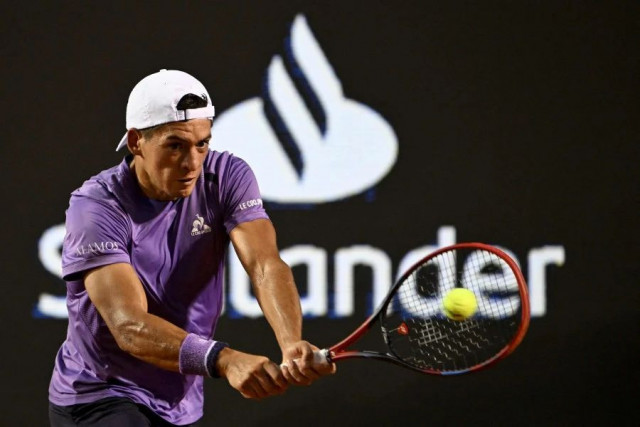 baez sweeps to rio title baez sweeps to rio title