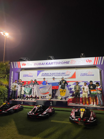 pak outfit omni racing shines in dubai pak outfit omni racing shines in dubai