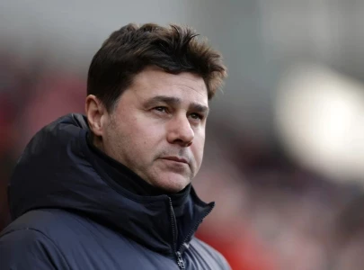 pochettino feels unloved by chelsea s frustrated fans
