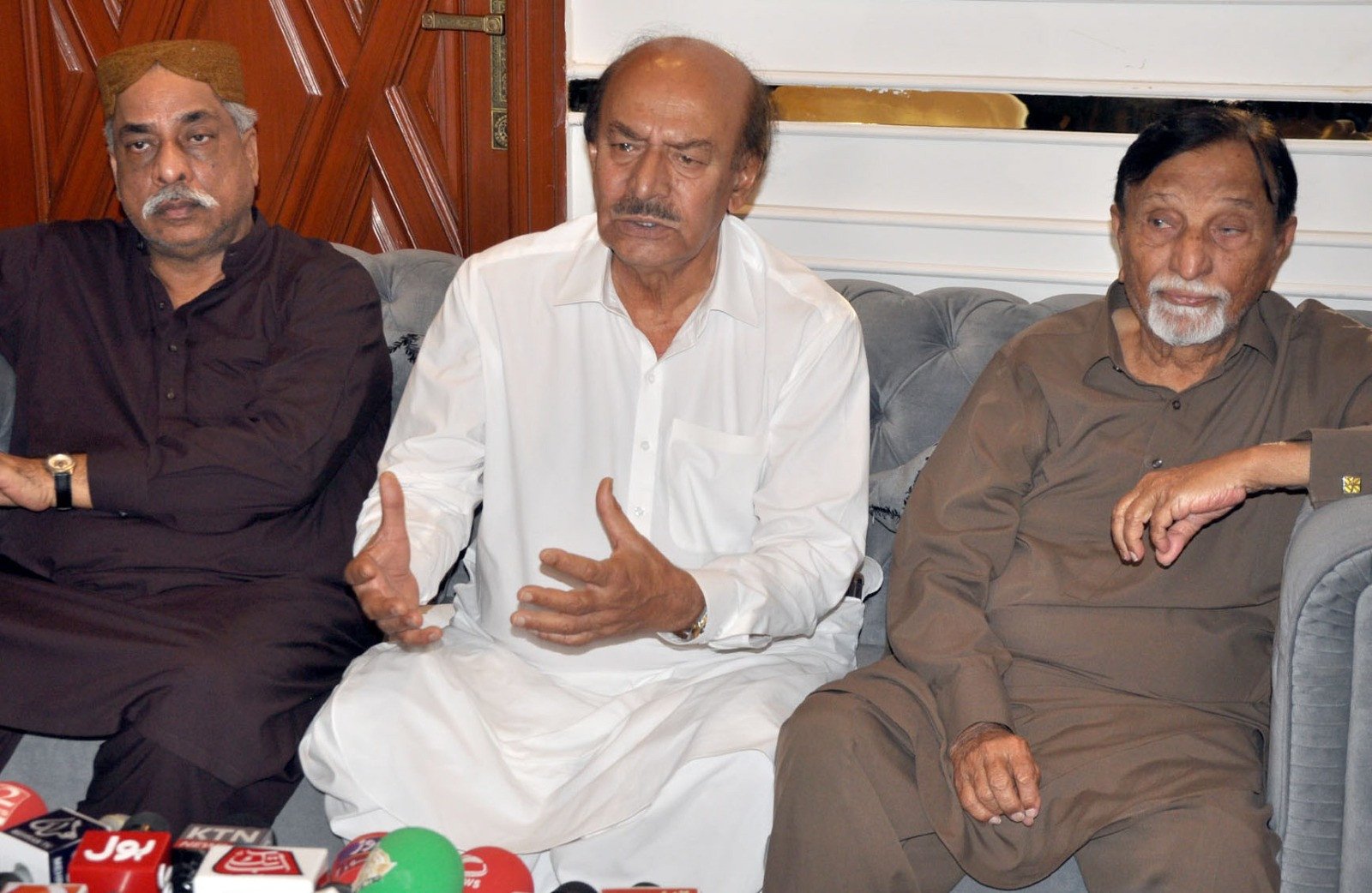 ppp sindh president nisar khuhro addresses a press conference in hyderabad photo express