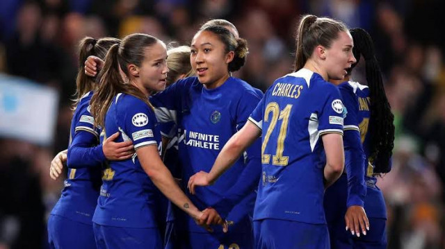 chelsea march into women s champions league semis