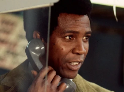 louis gossett jr first black man to win best supporting actor oscar dies at 87 louis gossett jr first black man to win best supporting actor oscar dies at 87