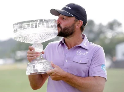 jaeger holds off top ranked scheffler in houston