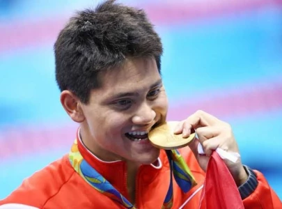 singapore s only olympic champion schooling retires