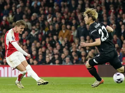 arsenal cruise past luton to return to premier league summit arsenal cruise past luton to return to premier league summit