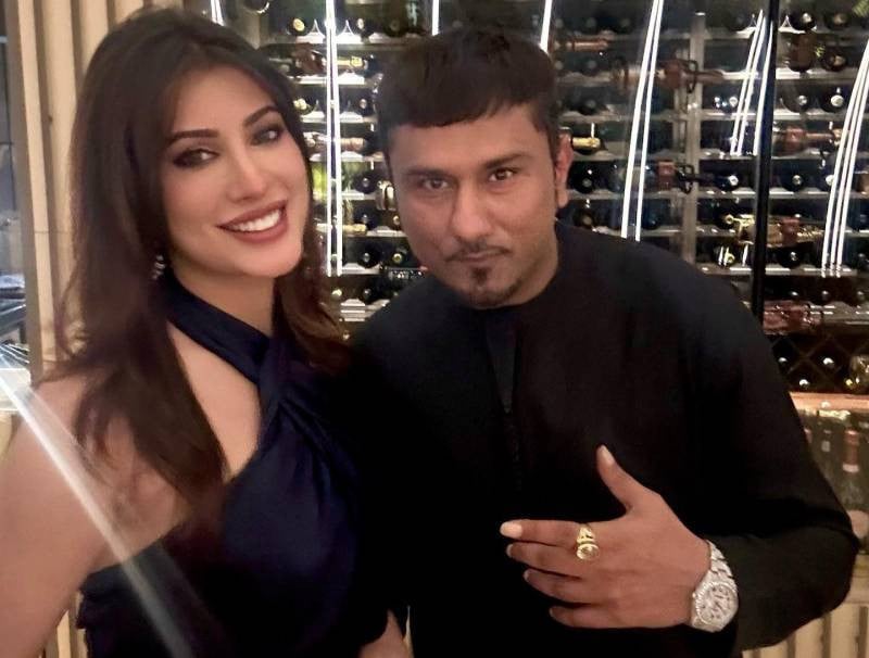 Learned so much: Mehwish Hayat praises 'genius' Yo Yo Honey Singh