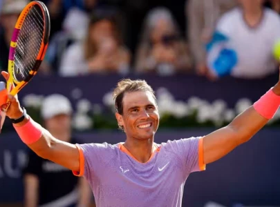 nadal wins on injury comeback at barcelona open