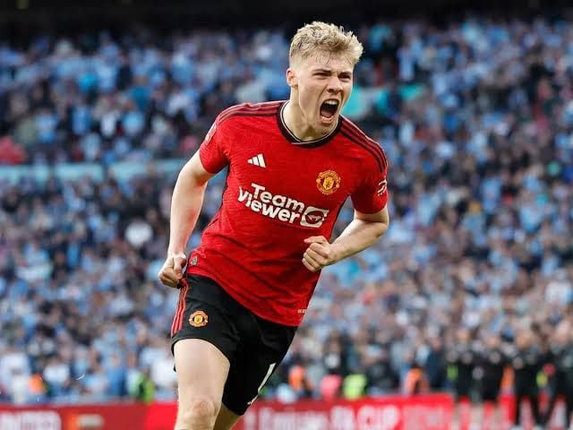 man utd edge coventry on penalties to set fa cup final man utd edge coventry on penalties to set fa cup final