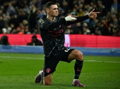 man city crush brighton to close gap on arsenal in title race man city crush brighton to close gap on arsenal in title race