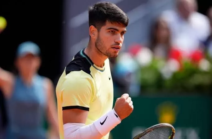 alcaraz holds off struff to reach madrid quarter finals alcaraz holds off struff to reach madrid quarter finals