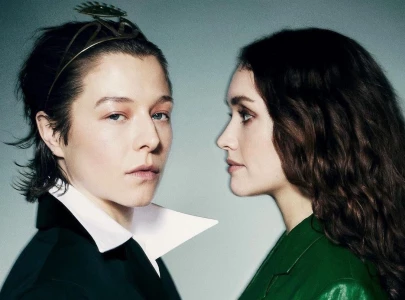 emma d arcy and olivia cooke talk house of the dragon and negroni spagliato meme