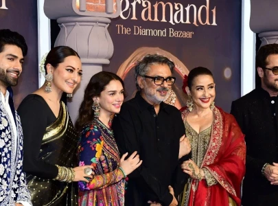 sanjay leela bhansali obsessed with tawaifs not ordinary middle class women sanjay leela bhansali obsessed with tawaifs not ordinary middle class women