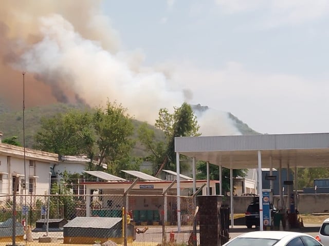 fires erupted at margalla hills photo express