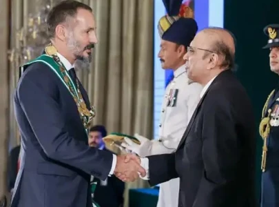 prince rahim aga khan honoured with pakistan s highest civilian award nishan e pakistan prince rahim aga khan honoured with pakistan s highest civilian award nishan e pakistan