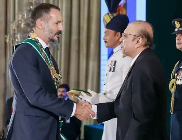 prince rahim aga khan honoured with pakistan s highest civilian award nishan e pakistan prince rahim aga khan honoured with pakistan s highest civilian award nishan e pakistan