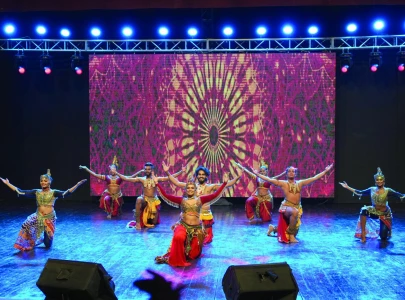 sri lankan performers light up alhamra s kanya event
