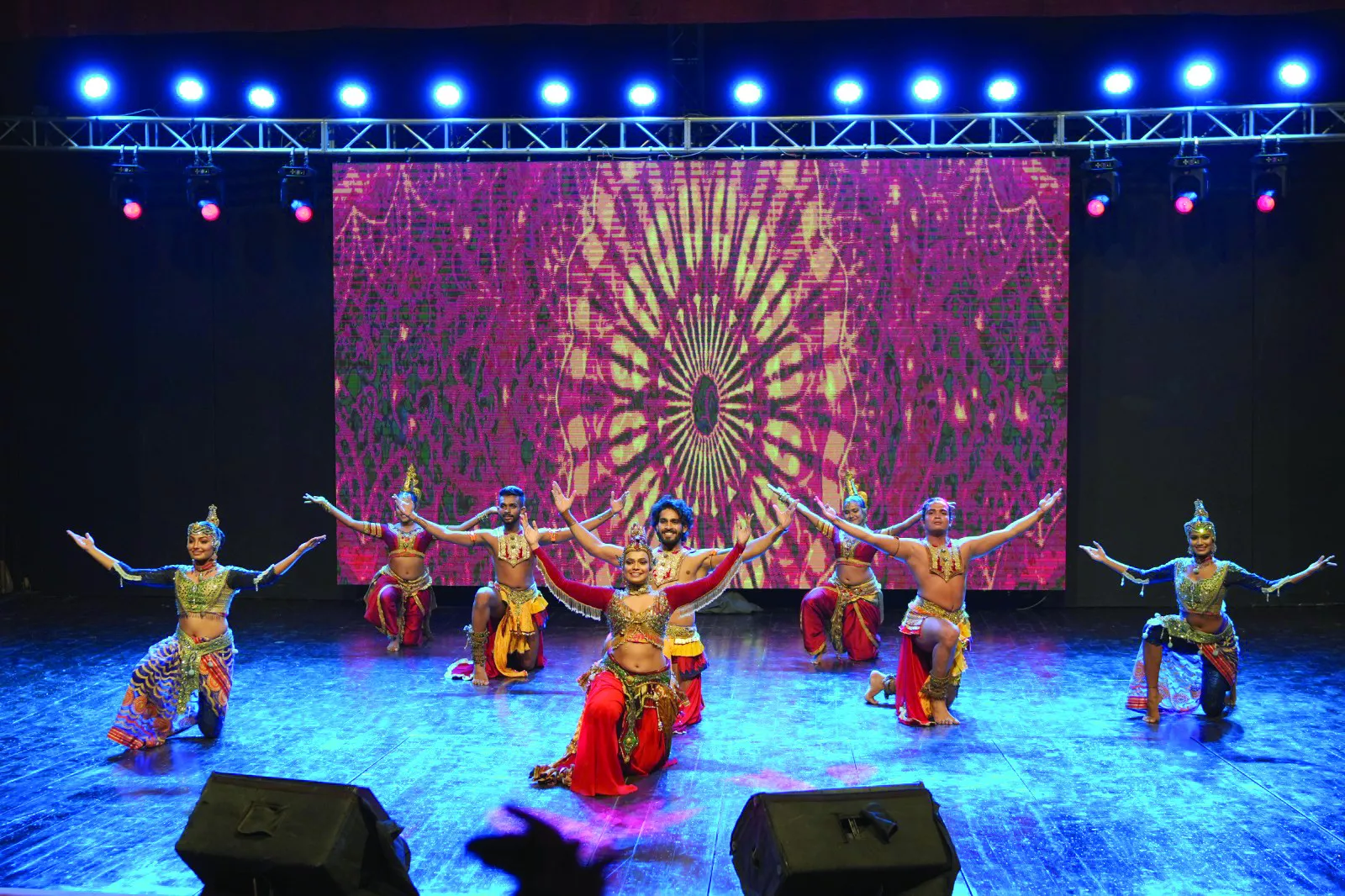 sri lankan performers light up alhamra s kanya event sri lankan performers light up alhamra s kanya event