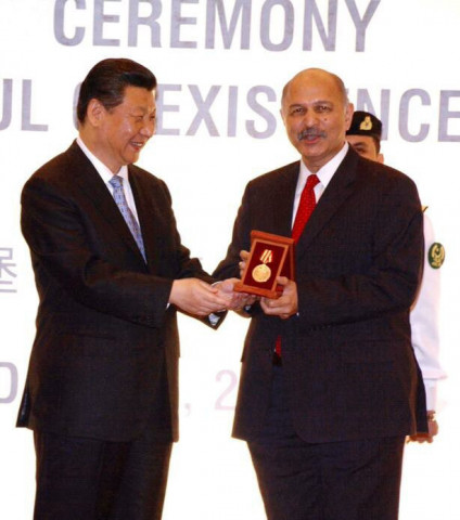 senator mushahid hussain praises china for leading alternative global order