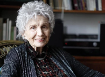 i was abused by my stepfather but alice munro said she loved him says daughter in metoo call out