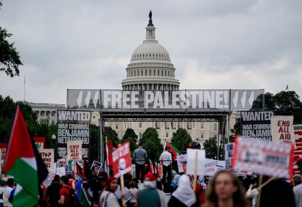 pro palestinian demonstrators gather on the day of israeli prime minister benjamin netanyahu s address to a joint meeting of congress on capitol hill in washington us on july 24 2024 photo reuters