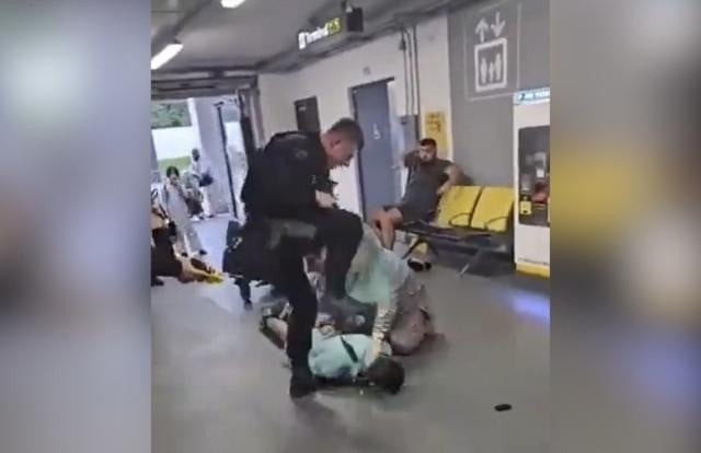 uk police watchdog launches criminal probe into officer s head stamping of pakistani man