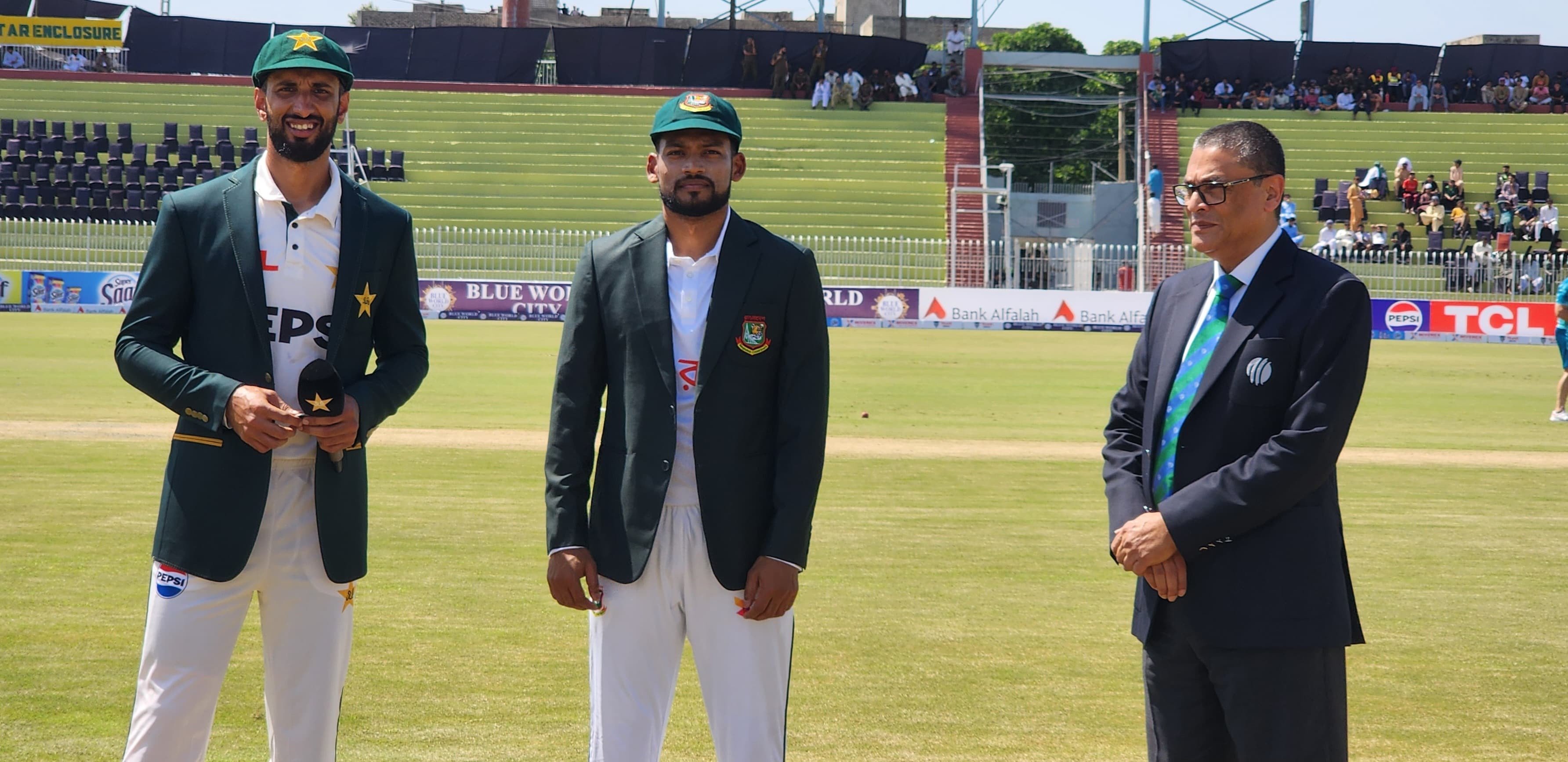 Bangladesh wins toss, elects to bowl first in Rawalpindi Test | The Express Tribune