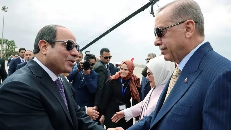 turkish president recep tayyip erdogan is welcomed by egypt s president abdel fattah al sisi at the airport in cairo egypt on february 14 2024 photo reuters turkish president recep tayyip erdogan is welcomed by egypt s president abdel fattah al sisi at the airport in cairo egypt on february 14 2024 photo reuters