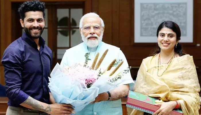 ravindra jadeja steps into politics joins narendra modi s bjp ravindra jadeja steps into politics joins narendra modi s bjp