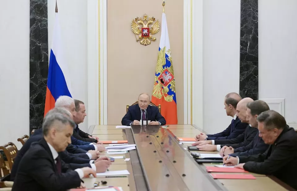 russia s president vladimir putin chairs a meeting of the security council on the subject of nuclear deterrence in moscow russia on september 25 2024 photo reuters russia s president vladimir putin chairs a meeting of the security council on the subject of nuclear deterrence in moscow russia on september 25 2024 photo reuters