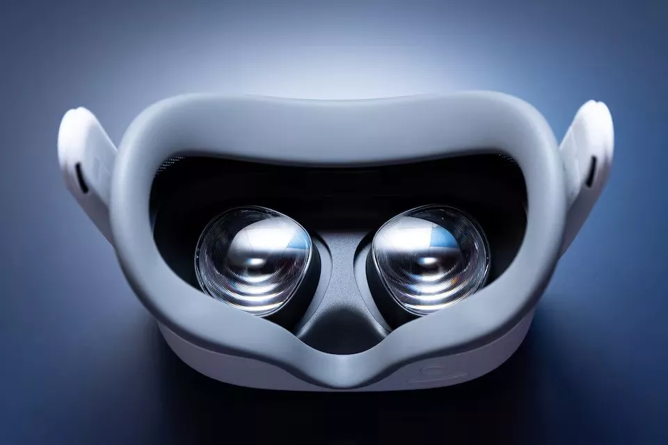 a meta quest 3s vr headset is displayed at the meta connect annual event at the company s headquarters in menlo park california us on september 24 2024 photo reuters a meta quest 3s vr headset is displayed at the meta connect annual event at the company s headquarters in menlo park california us on september 24 2024 photo reuters