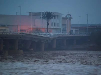 spain mourns 158 dead as rescuers race to find flood survivors spain mourns 158 dead as rescuers race to find flood survivors