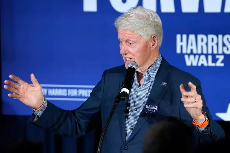 former united states president bill clinton angered arab and muslim americans after appearing to justify israel s killing of palestinian civilians photo afp former united states president bill clinton angered arab and muslim americans after appearing to justify israel s killing of palestinian civilians photo afp