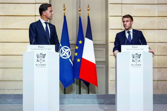 french president emmanuel macron and nato secretary general mark rutte deliver statements during their meeting at the elysee palace in paris france on november 12 2024 photo reuters