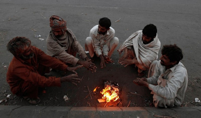 cold spell in karachi expected to continue for another week cold spell in karachi expected to continue for another week
