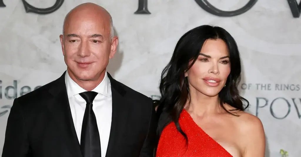 Jeff Bezos calls reports of wedding with Lauren Sánchez costing 0m ‘completely false’ | The Express Tribune