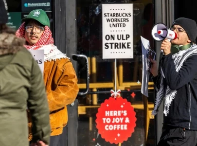 starbucks strike expands to over 300 stores across us