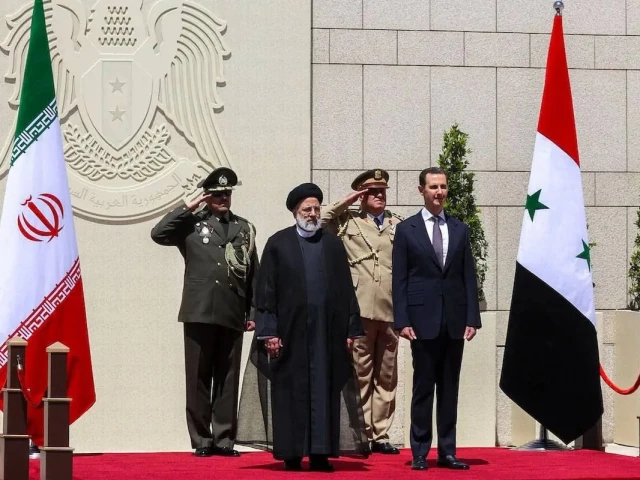 iranian president ebrahim raisi l is welcomed by head of syrian regime bashar al assad r with an official ceremony at presidential palace in damascus syria on may 03 2023 photo anadolu agency iranian president ebrahim raisi l is welcomed by head of syrian regime bashar al assad r with an official ceremony at presidential palace in damascus syria on may 03 2023 photo anadolu agency