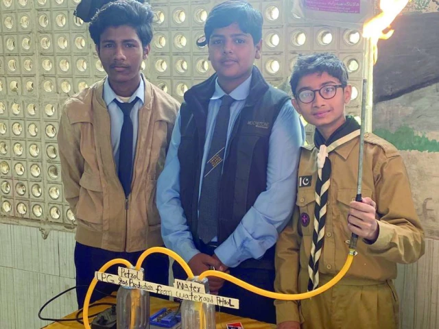 students of gbhs islamia produce lpg fuel by blending petrol with water photo express students of gbhs islamia produce lpg fuel by blending petrol with water photo express