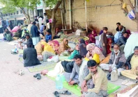 attendants of patients from outside the city camp in an open space at the civil hospital due to lack of free shelters photo jalal qureshi express attendants of patients from outside the city camp in an open space at the civil hospital due to lack of free shelters photo jalal qureshi express
