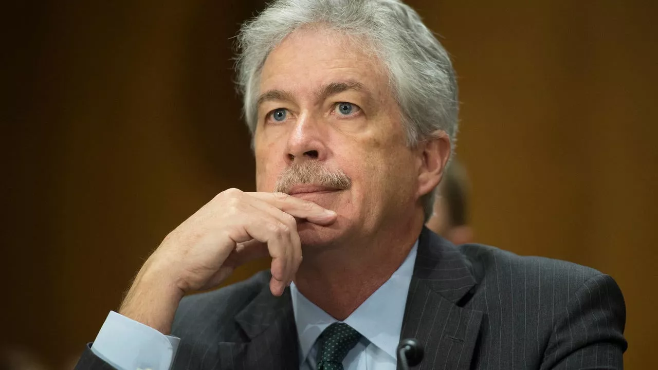 biden taps career diplomat william burns as cia chief biden taps career diplomat william burns as cia chief