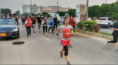 women s racing competition held in karachi s dha