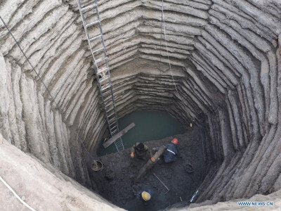 over 2 000 yr old wooden well unearthed in china s shanxi